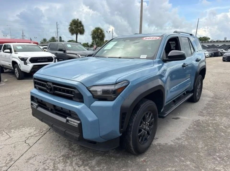 2025 Toyota 4Runner 6th Gen - Image 6 of 10