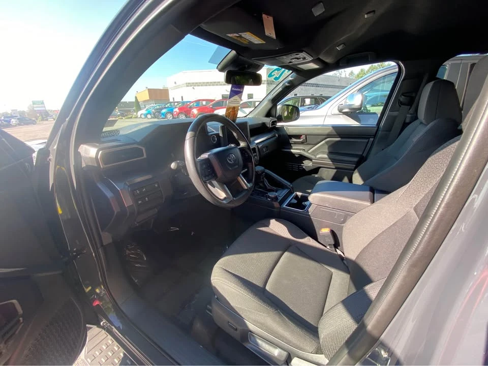 2025 Toyota 4Runner 6th Gen - Image 5 of 11