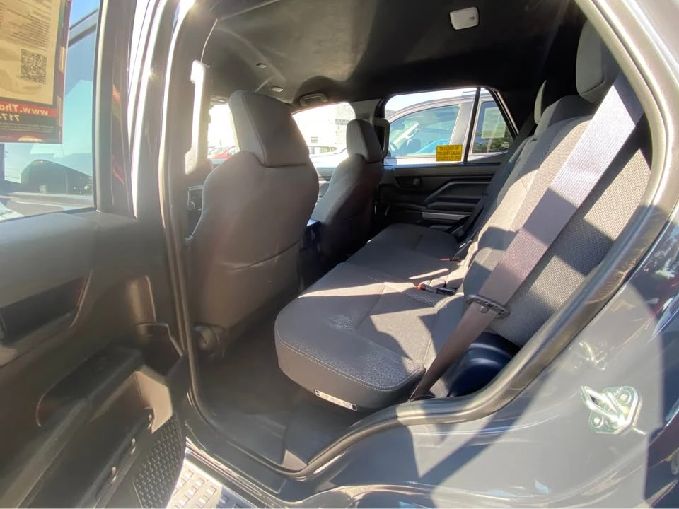 2025 Toyota 4Runner 6th Gen - Image 6 of 11