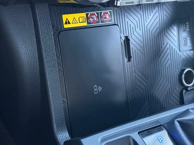 2025 Toyota 4Runner 6th Gen - Image 17 of 20