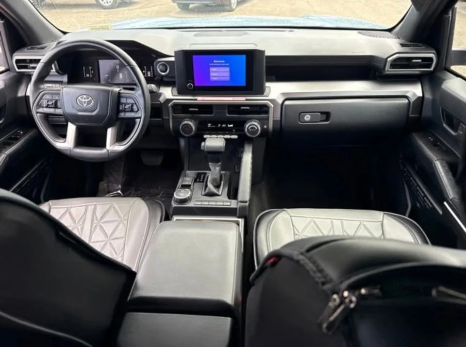 2025 Toyota 4Runner 6th Gen - Image 8 of 10