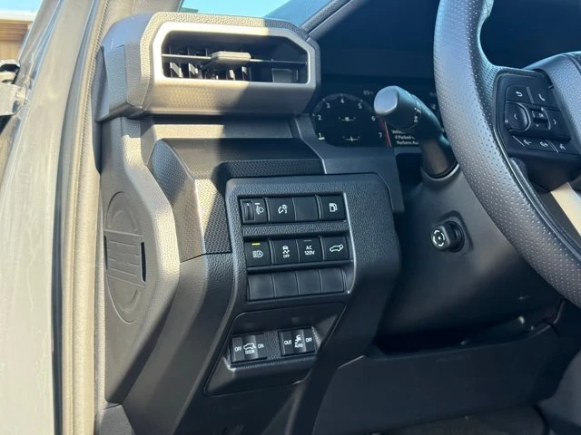 2025 Toyota 4Runner 6th Gen - Image 7 of 20