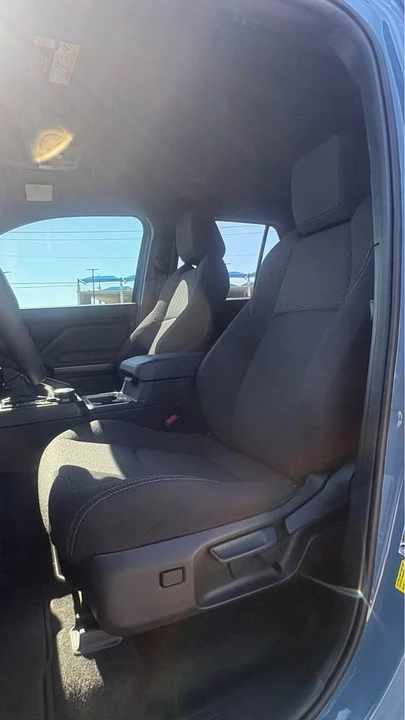 2025 Toyota 4Runner 6th Gen - Image 4 of 6