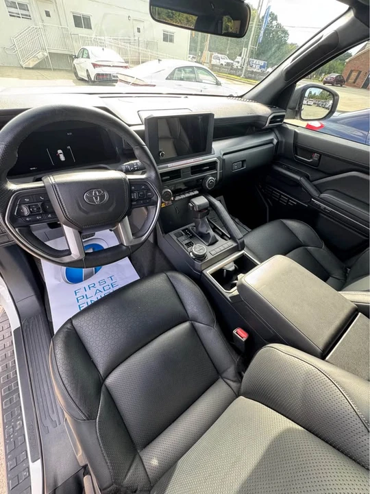 2025 Toyota 4Runner 6th Gen - Image 6 of 7