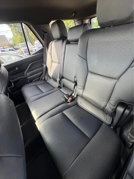 2025 Toyota 4Runner 6th Gen - Image 5 of 7