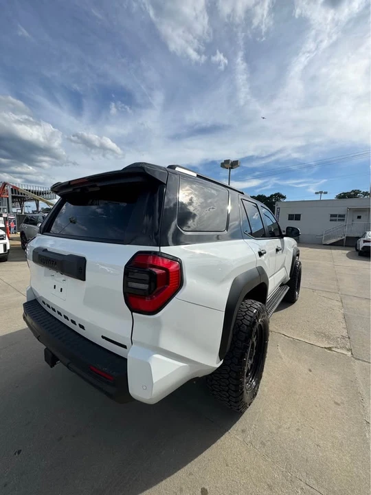 2025 Toyota 4Runner 6th Gen - Image 4 of 7