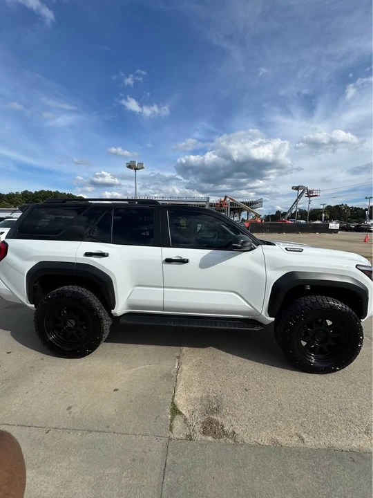 2025 Toyota 4Runner 6th Gen - Image 3 of 7