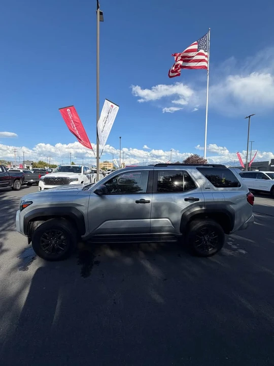 2025 Toyota 4Runner 6th Gen - Image 2 of 13