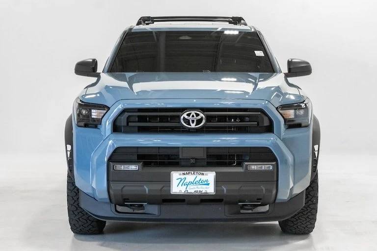 2025 Toyota 4Runner 6th Gen - Image 16 of 20