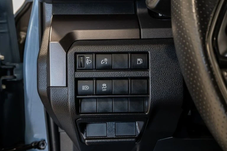 2025 Toyota 4Runner 6th Gen - Image 12 of 20