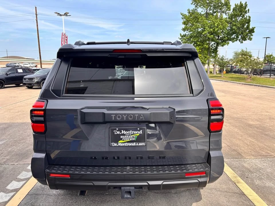 2025 Toyota 4Runner 6th Gen - Image 6 of 15