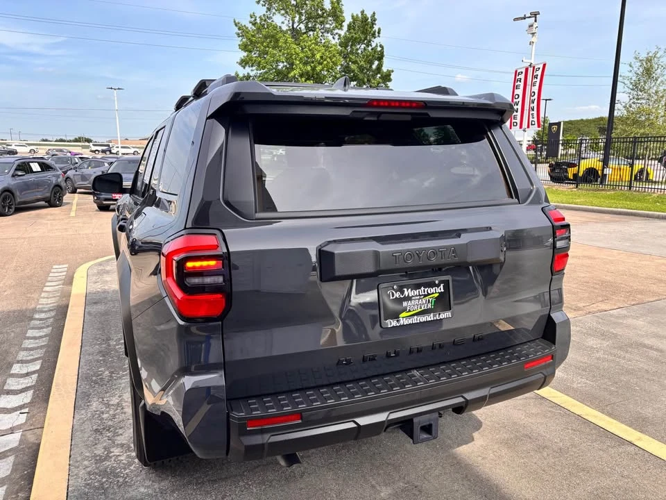 2025 Toyota 4Runner 6th Gen - Image 7 of 15