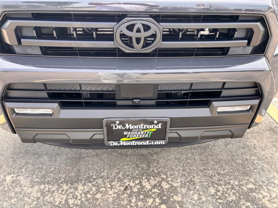 2025 Toyota 4Runner 6th Gen - Image 14 of 15