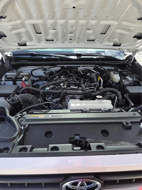 2025 Toyota 4Runner 6th Gen - Image 9 of 11