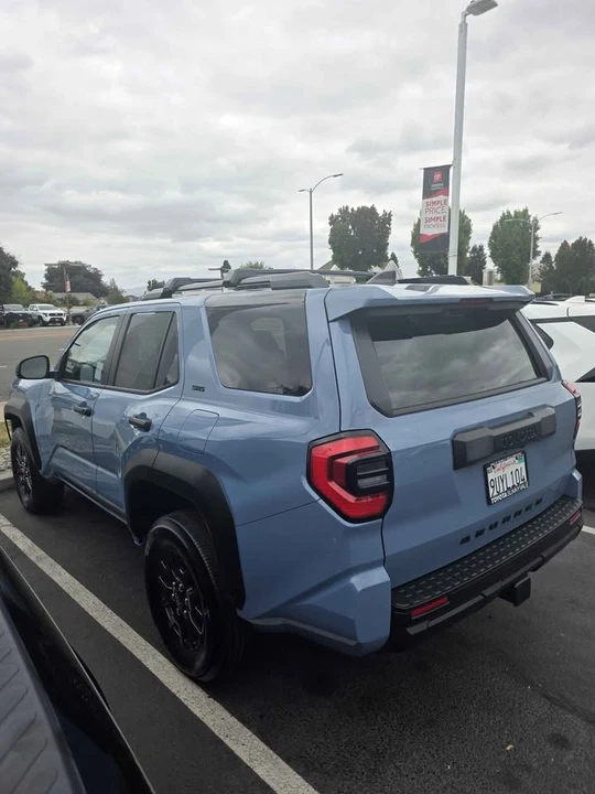 2025 Toyota 4Runner 6th Gen - Image 6 of 8