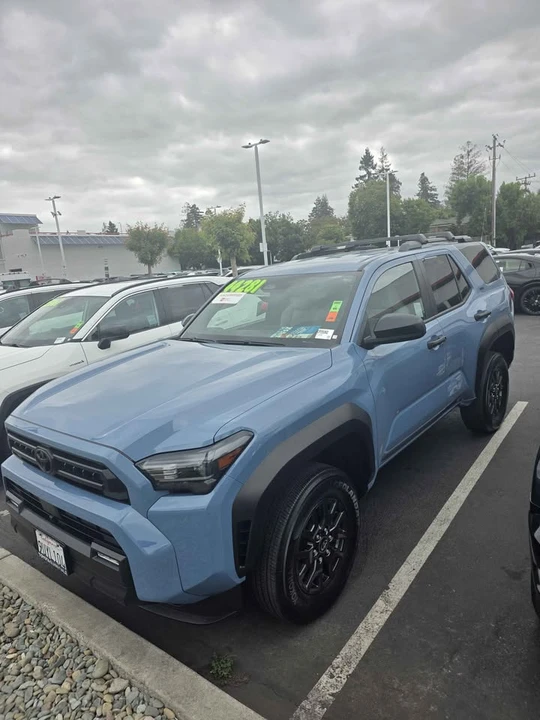 2025 Toyota 4Runner 6th Gen - Image 3 of 8