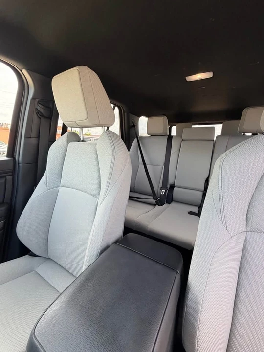 2025 Toyota 4Runner 6th Gen - Image 7 of 11