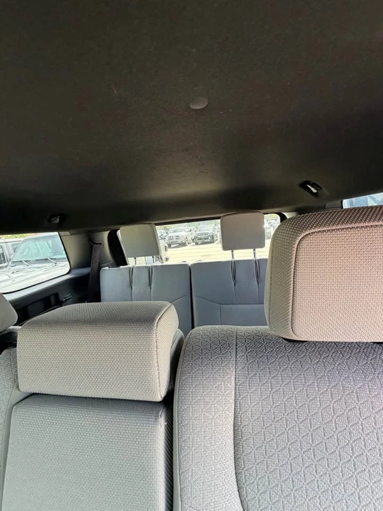 2025 Toyota 4Runner 6th Gen - Image 9 of 11