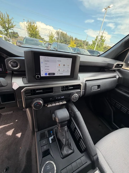2025 Toyota 4Runner 6th Gen - Image 6 of 11