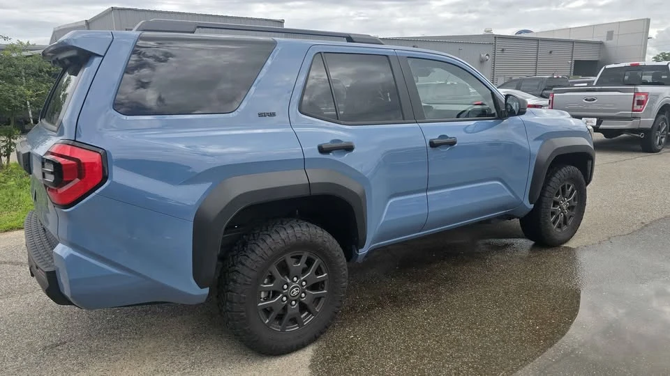 2025 Toyota 4Runner 6th Gen - Image 3 of 7