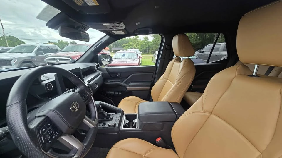 2025 Toyota 4Runner 6th Gen - Image 5 of 7