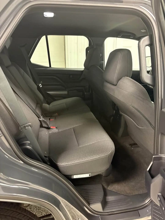 2025 Toyota 4Runner 6th Gen - Image 10 of 18