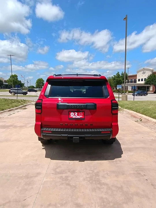 2025 Toyota 4Runner 6th Gen - Image 4 of 13