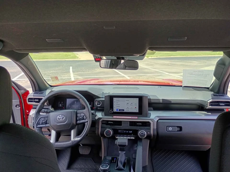 2025 Toyota 4Runner 6th Gen - Image 11 of 13