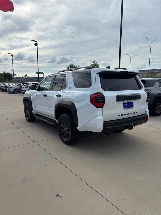 2025 Toyota 4Runner 6th Gen - Image 3 of 10