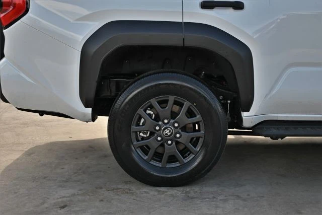 2025 Toyota 4Runner 6th Gen - Image 6 of 17