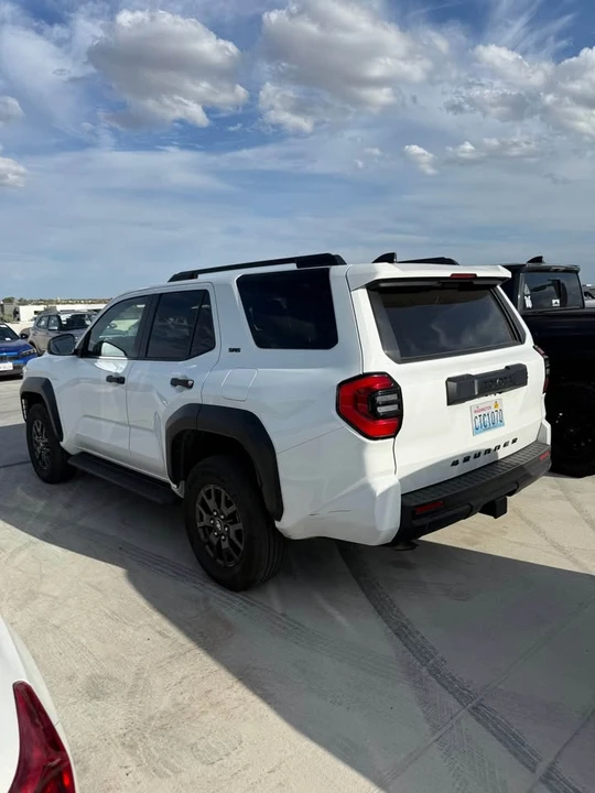 2025 Toyota 4Runner 6th Gen - Image 5 of 9