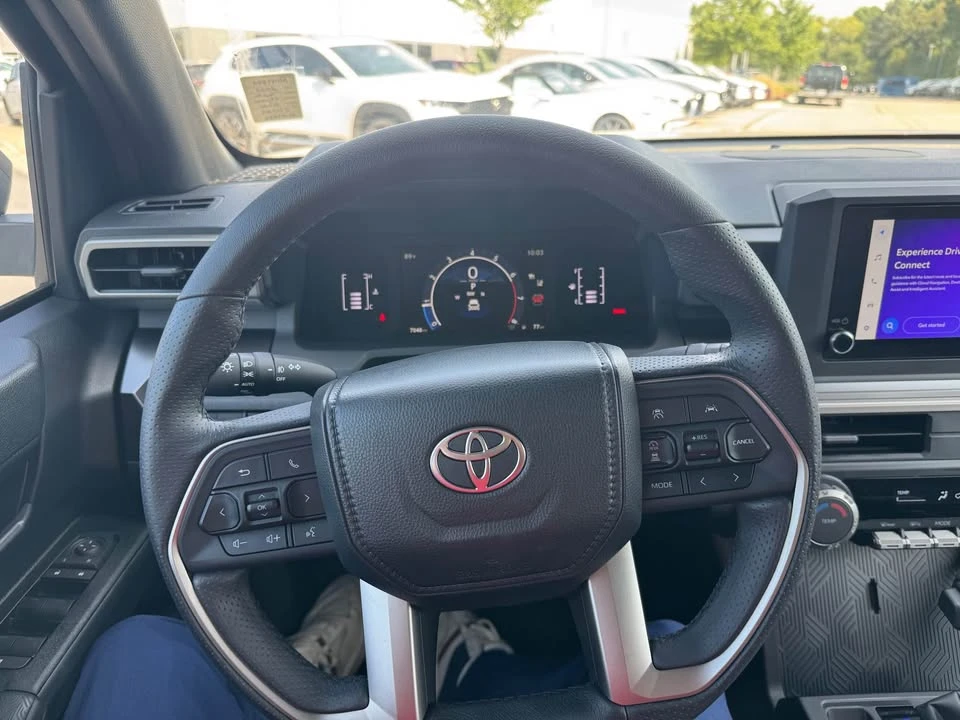 2025 Toyota 4Runner 6th Gen - Image 11 of 13