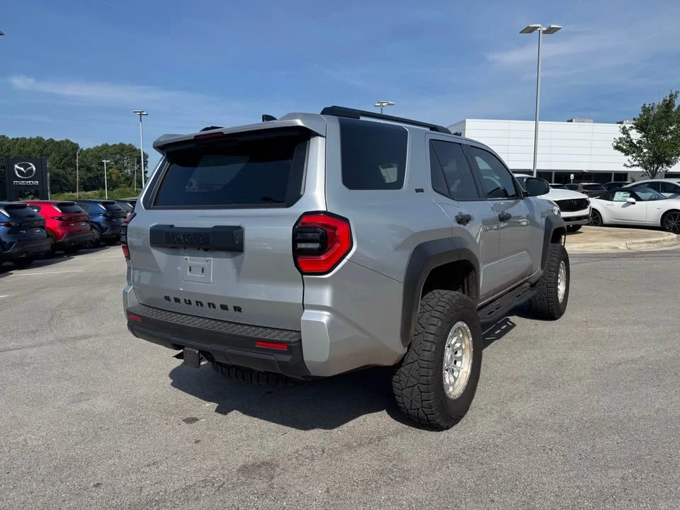 2025 Toyota 4Runner 6th Gen - Image 3 of 13