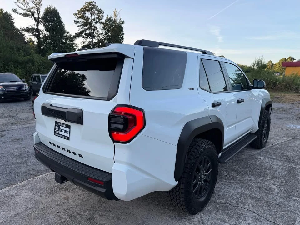2025 Toyota 4Runner 6th Gen - Image 6 of 18