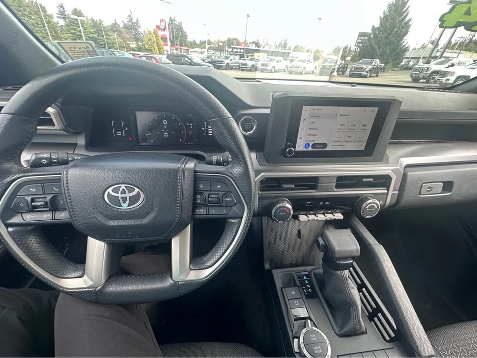 2025 Toyota 4Runner 6th Gen - Image 12 of 19