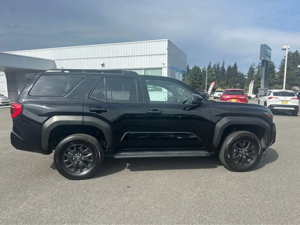 2025 Toyota 4Runner 6th Gen - Image 4 of 19