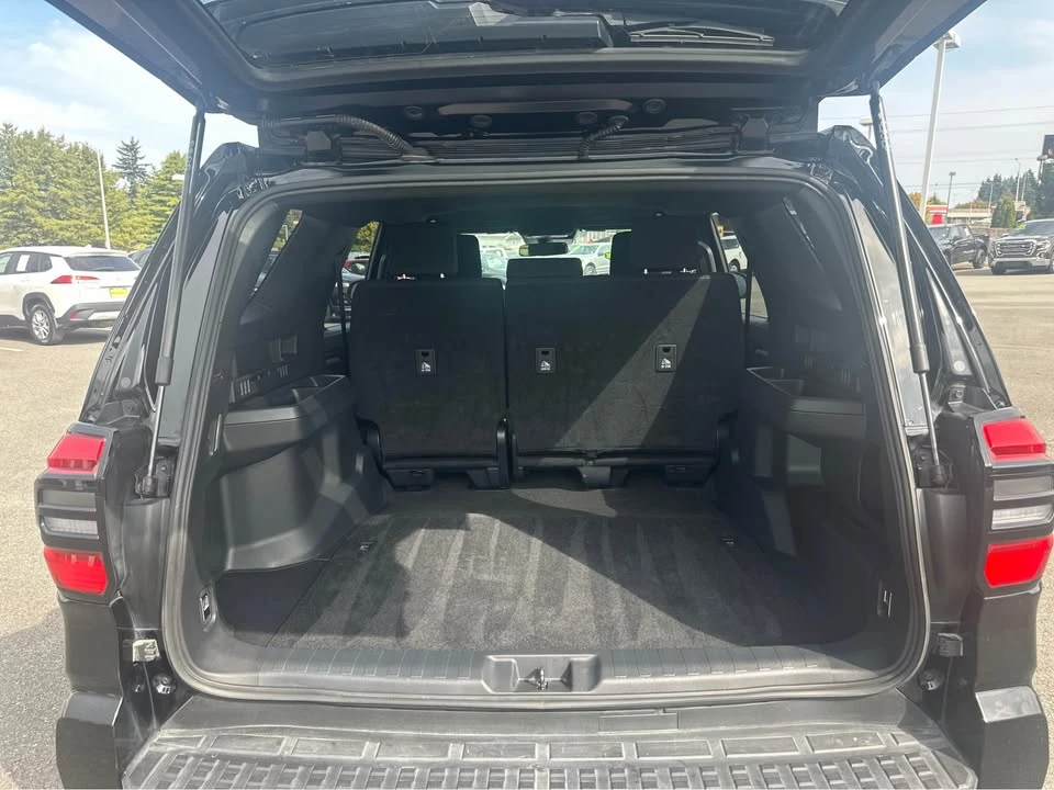 2025 Toyota 4Runner 6th Gen - Image 8 of 19