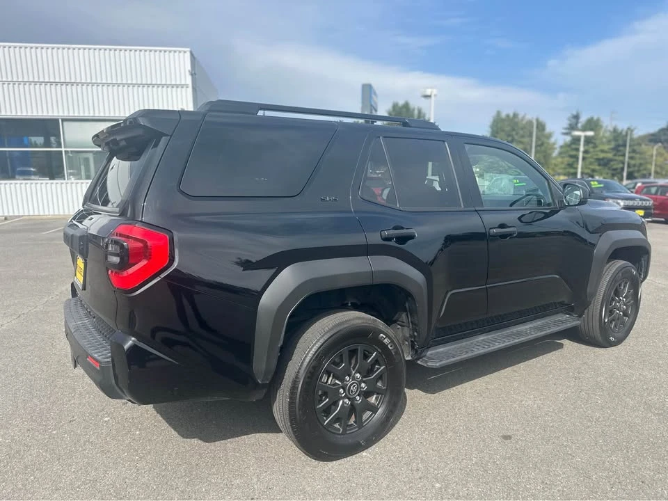 2025 Toyota 4Runner 6th Gen - Image 3 of 19