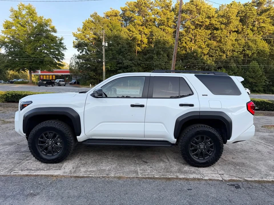 2025 Toyota 4Runner 6th Gen - Image 3 of 18