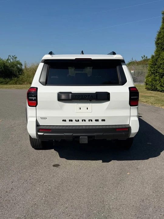 2025 Toyota 4Runner 6th Gen - Image 5 of 14