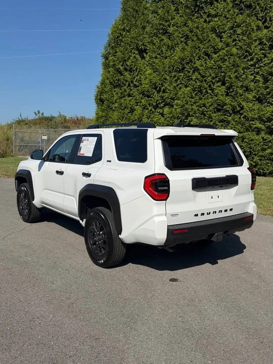 2025 Toyota 4Runner 6th Gen - Image 4 of 14