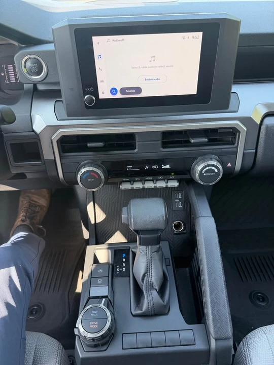 2025 Toyota 4Runner 6th Gen - Image 12 of 14