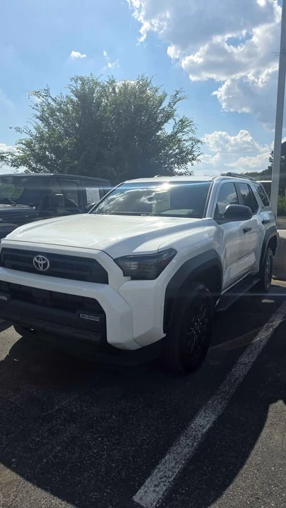 2025 Toyota 4Runner 6th Gen - Image 2 of 2
