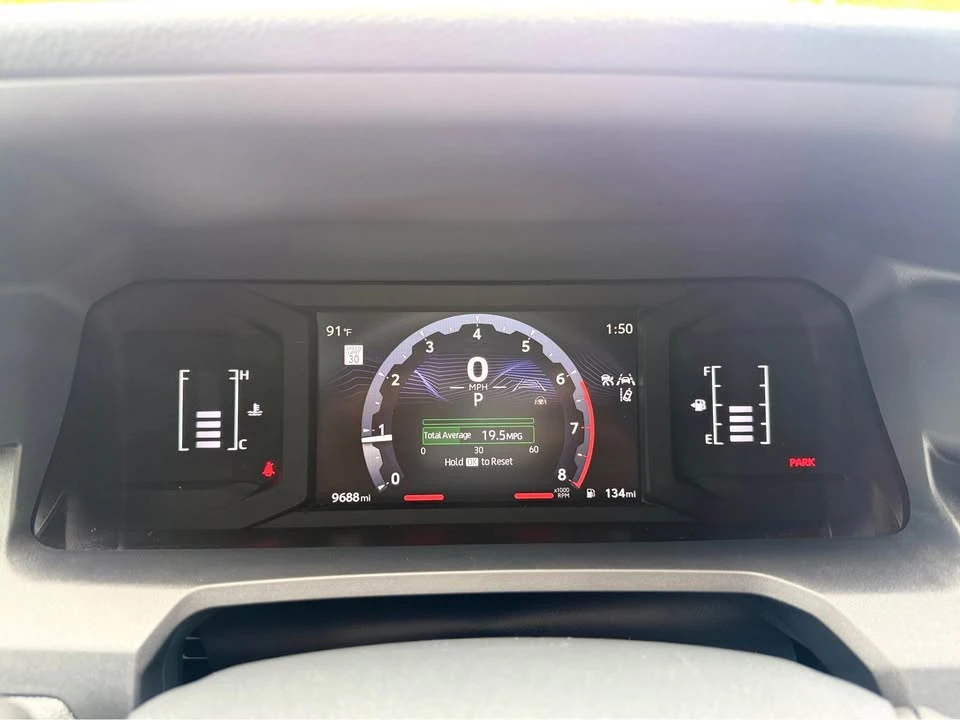 2025 Toyota 4Runner 6th Gen - Image 14 of 20