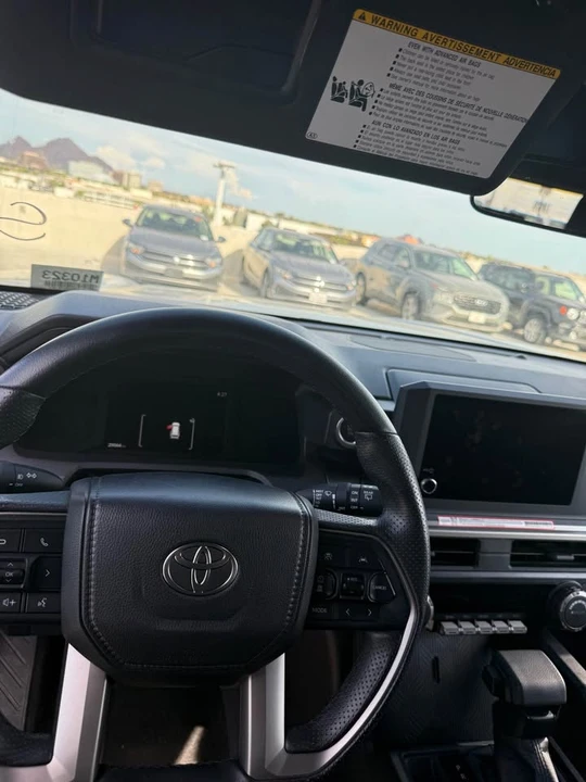 2025 Toyota 4Runner 6th Gen - Image 8 of 10