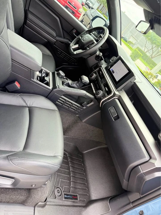 2025 Toyota 4Runner 6th Gen - Image 13 of 20