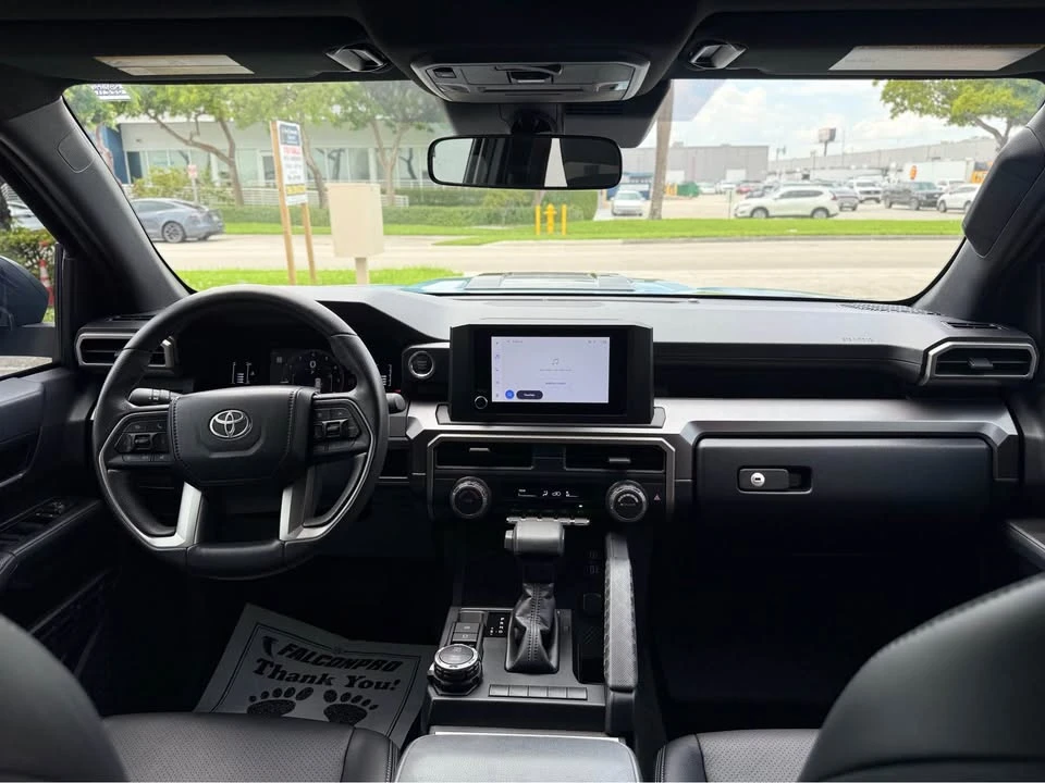 2025 Toyota 4Runner 6th Gen - Image 11 of 20