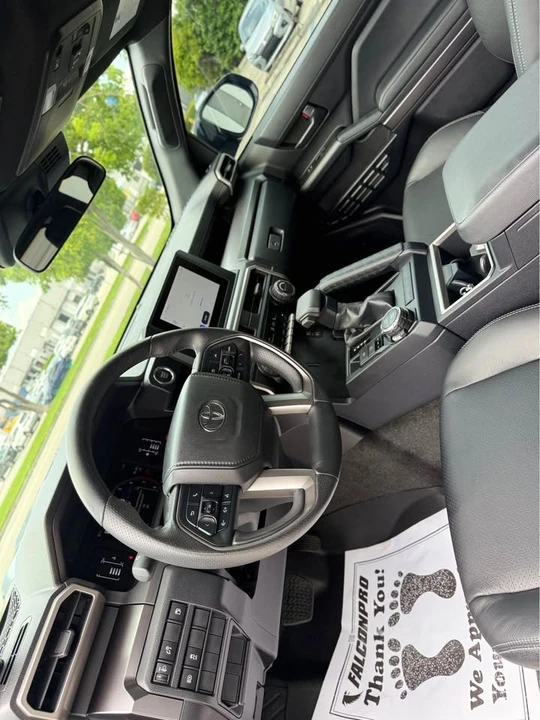 2025 Toyota 4Runner 6th Gen - Image 9 of 20