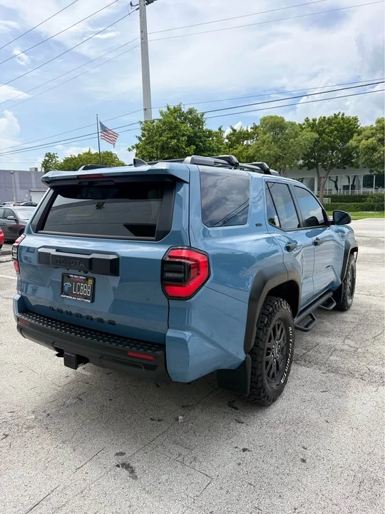 2025 Toyota 4Runner 6th Gen - Image 5 of 20