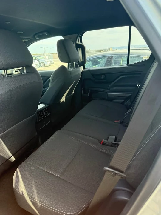 2025 Toyota 4Runner 6th Gen - Image 10 of 10